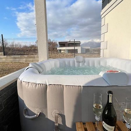 Apartmanovy Dom S Virivkou, Pod Secnom, Liptovsky Jan Villa Liptovský Mikuláš Exteriör bild